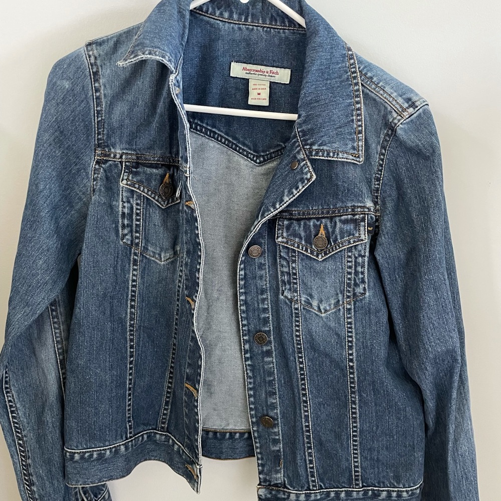 Abercrombie & Fitch jean jacket